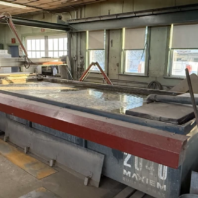 waterjetcutting1.webp