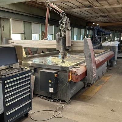 waterjetcutting2.webp